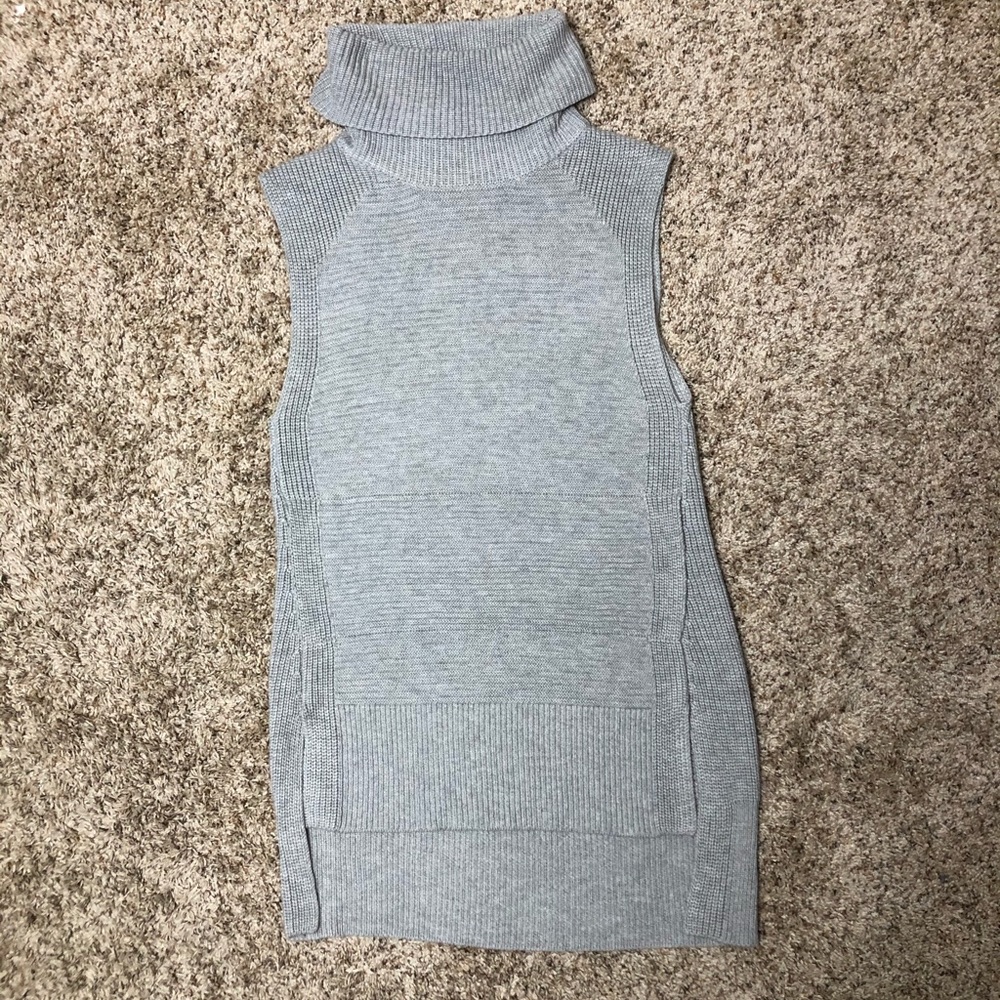 Banana republic gray turtleneck sweater sleeveless